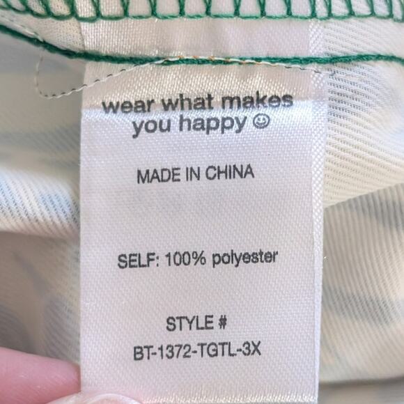 Lala Never Taking These Off Wide Leg Trousers in Tiger Tales Print, Size 3X - Picture 10 of 10